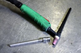 Zavarjen končni spoj - avto klimatska cev