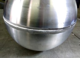 Varjenje aluminijaste krogle