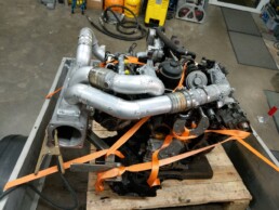 Izdelava cevi za motorni čoln (avtomobilski motor)
